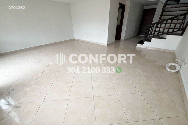 Casa de 3 alcobas en arriendo en Loma Benedictinos, Medellín, 170 m² · foto 3 de 20