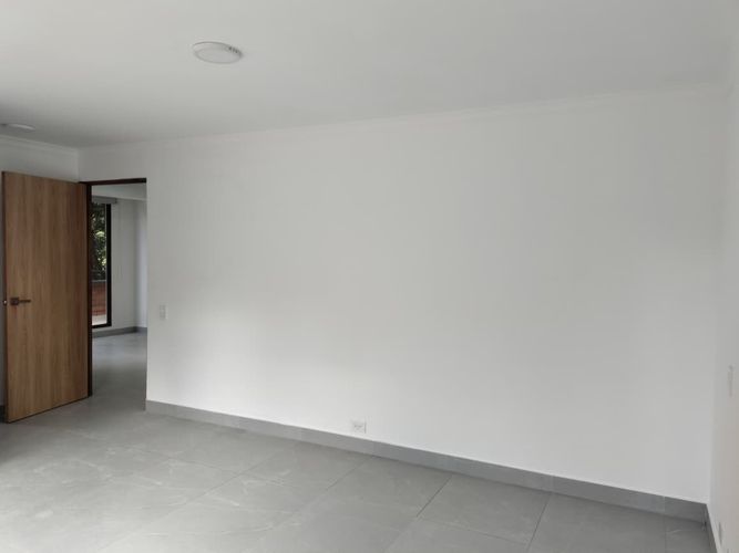 Apartamento de 3 alcobas en arriendo en El Poblado, Medellín, 140 m² · foto 12 de 19