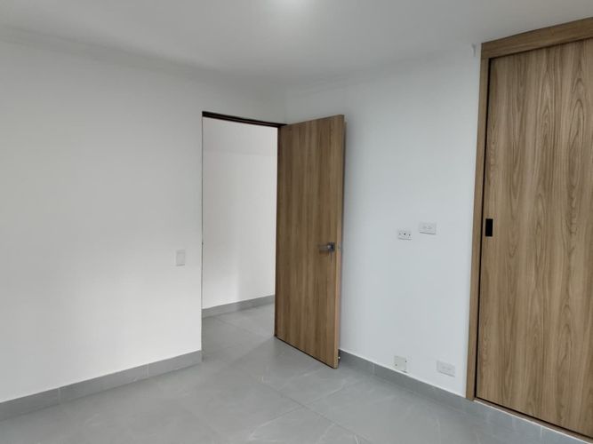Apartamento de 3 alcobas en arriendo en El Poblado, Medellín, 140 m² · foto 14 de 19