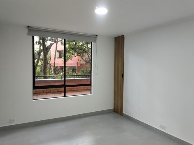 Apartamento de 3 alcobas en arriendo en El Poblado, Medellín, 140 m² · foto 13 de 19