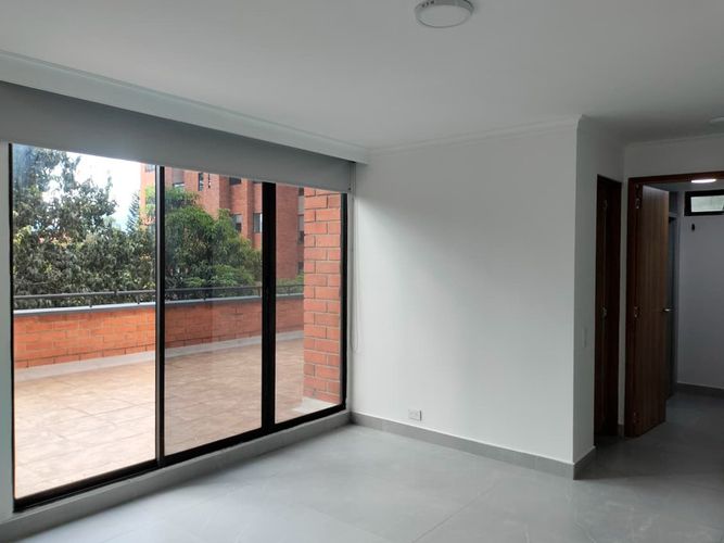 Apartamento de 3 alcobas en arriendo en El Poblado, Medellín, 140 m² · foto 2 de 19