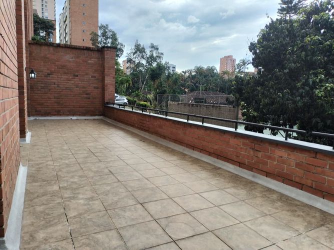 Apartamento de 3 alcobas en arriendo en El Poblado, Medellín, 140 m² · foto 19 de 19