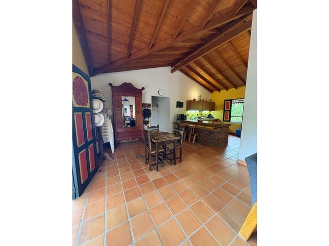 Casa de 3 alcobas en arriendo en Potrerito, Barbosa, 200 m² · foto 4 de 24