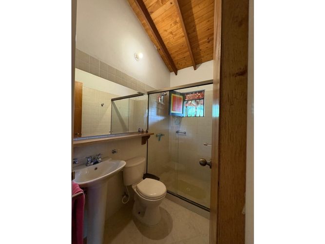 Casa de 3 alcobas en arriendo en Potrerito, Barbosa, 200 m² · foto 8 de 24