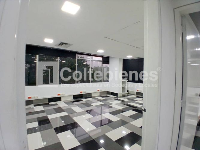 Oficina en arriendo en Santa Maria De Los Angeles, Medellín, 123 m² · foto 5 de 16