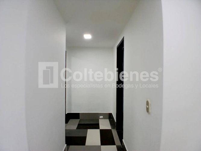 Oficina en arriendo en Santa Maria De Los Angeles, Medellín, 123 m² · foto 10 de 16