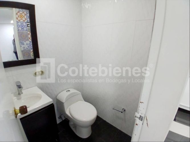 Oficina en arriendo en Santa Maria De Los Angeles, Medellín, 123 m² · foto 13 de 16