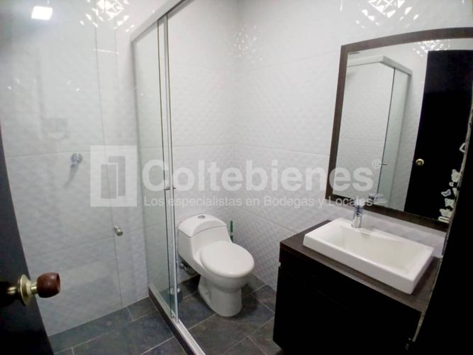 Oficina en arriendo en Santa Maria De Los Angeles, Medellín, 123 m² · foto 14 de 16