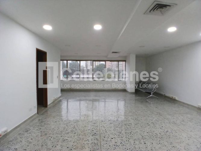 Oficina en arriendo en Santa María De Los Ángeles, Medellín, 51 m² · foto 2 de 9