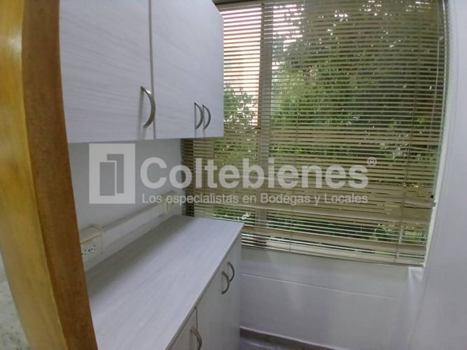 Oficina en arriendo en Santa María De Los Ángeles, Medellín, 51 m² · foto 7 de 9