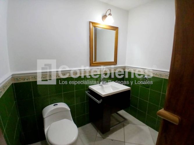 Oficina en arriendo en Santa María De Los Ángeles, Medellín, 51 m² · foto 8 de 9