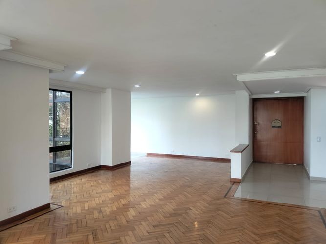 Apartamento de 3 alcobas en arriendo en Alejandría, Medellín, 200 m² · foto 2 de 19