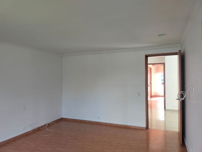 Apartamento de 3 alcobas en arriendo en Alejandría, Medellín, 200 m² · foto 11 de 19