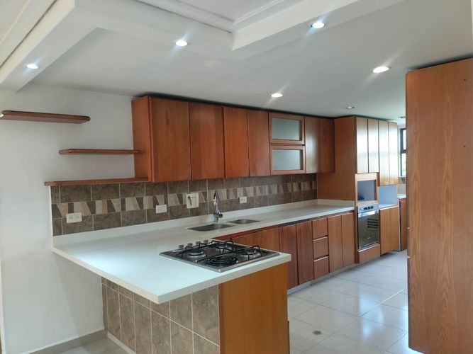 Apartamento de 3 alcobas en arriendo en Alejandría, Medellín, 200 m² · foto 4 de 19