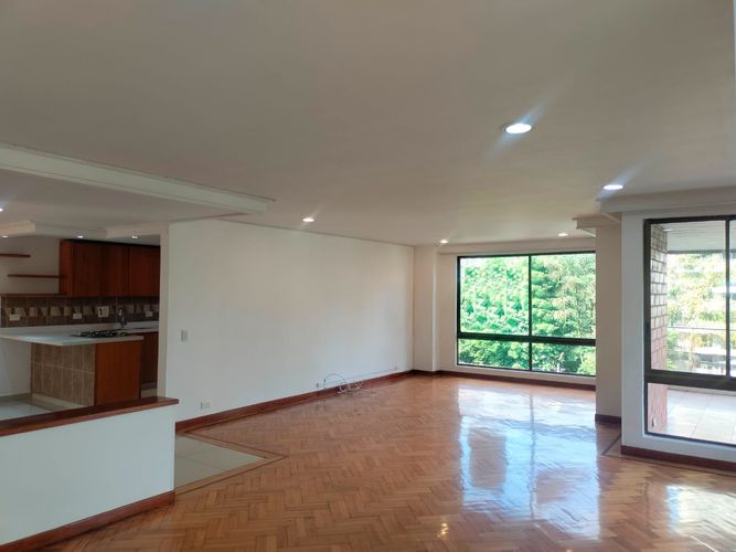 Apartamento de 3 alcobas en arriendo en Alejandría, Medellín, 200 m² · foto 3 de 19