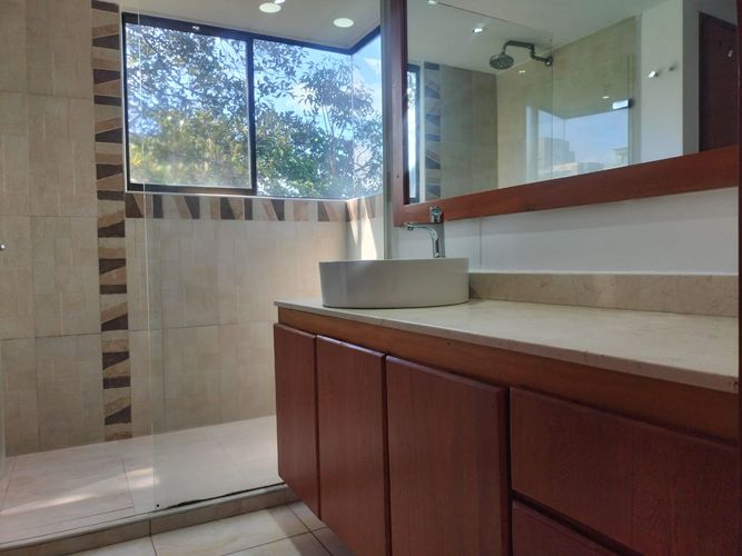Apartamento de 3 alcobas en arriendo en Alejandría, Medellín, 200 m² · foto 18 de 19