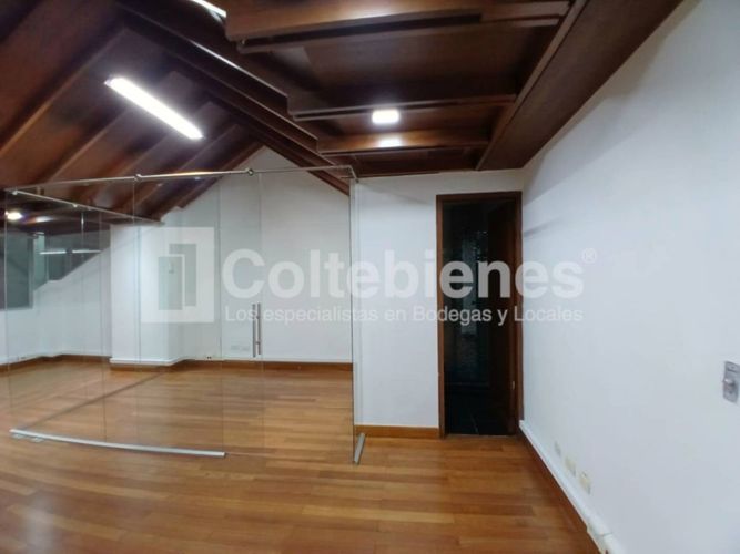 Oficina en arriendo en Santa María De Los Ángeles, Medellín, 98 m² · foto 4 de 15