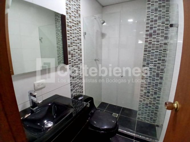 Oficina en arriendo en Santa María De Los Ángeles, Medellín, 98 m² · foto 5 de 15