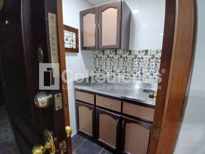 Oficina en arriendo en Santa María De Los Ángeles, Medellín, 98 m² · foto 11 de 15