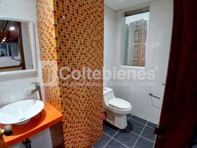 Oficina en arriendo en Santa María De Los Ángeles, Medellín, 98 m² · foto 13 de 15