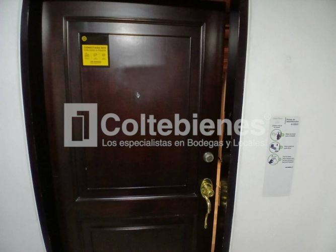 Oficina en arriendo en Santa María De Los Ángeles, Medellín, 98 m² · foto 14 de 15
