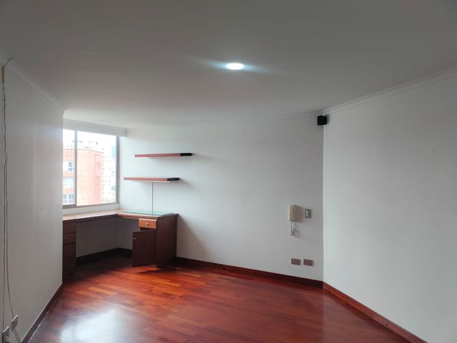 Apartamento de 3 alcobas en arriendo en El Poblado, Medellín, 160 m² · foto 8 de 18