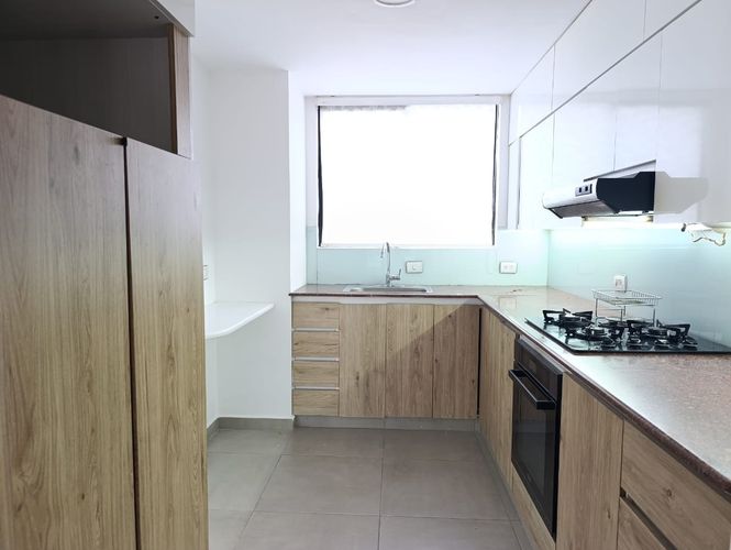 Apartamento de 3 alcobas en arriendo en El Poblado, Medellín, 135 m² · foto 7 de 19
