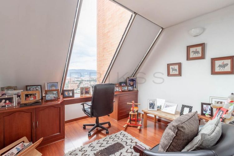 Apartamento de 5 alcobas en venta en Colina Campestre, Bogotá, 285 m² · foto 11 de 24