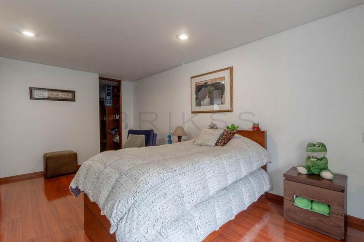 Apartamento de 5 alcobas en venta en Colina Campestre, Bogotá, 285 m² · foto 13 de 24