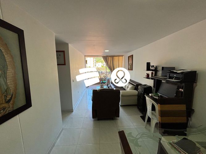 Apartamento de 3 alcobas en venta en La Maria, Copacabana, 75 m² · foto 2 de 19