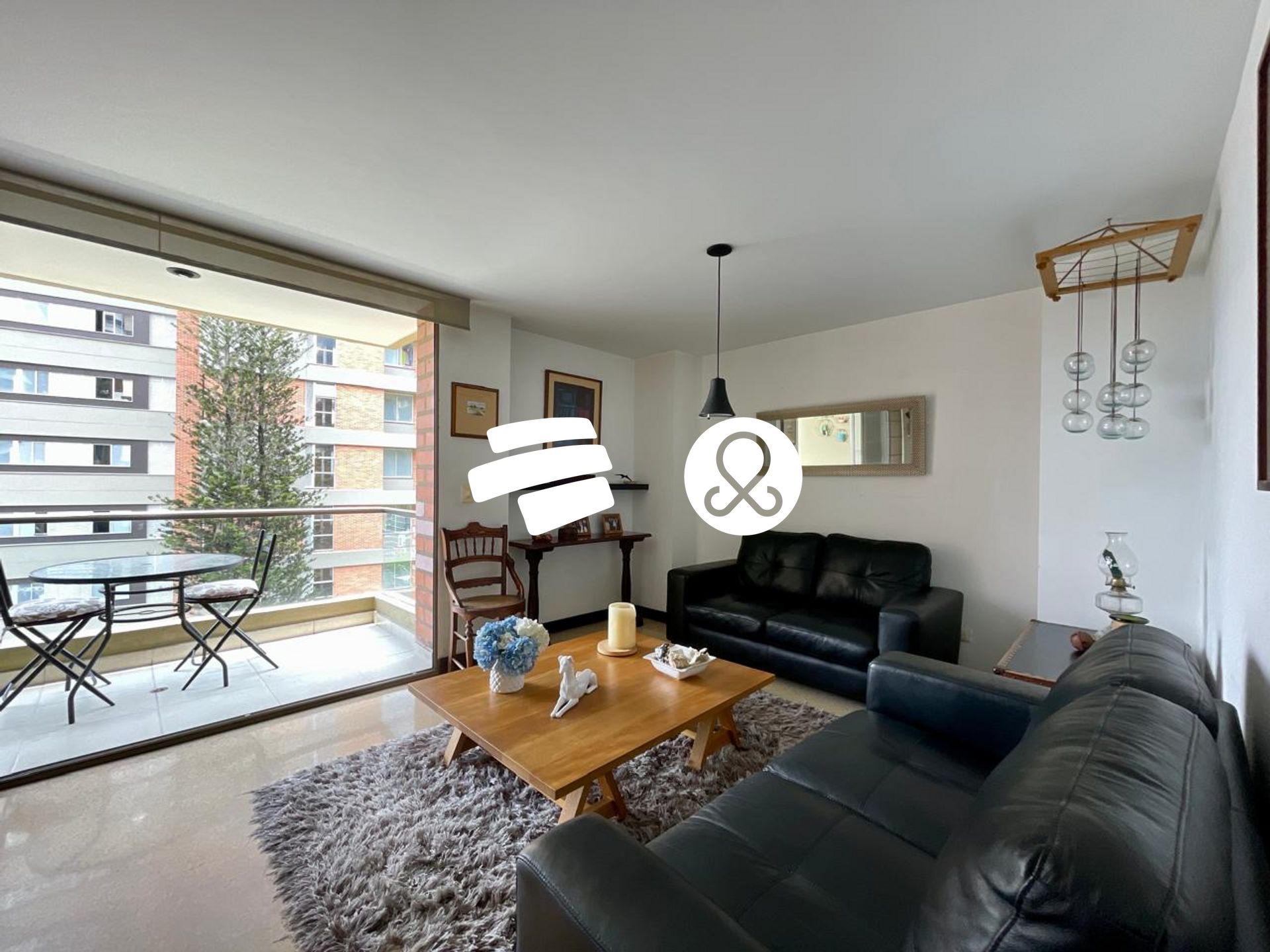 Apartamento en venta en El Poblado, Medellín · foto 2 de 20