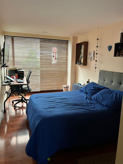 Apartamento de 3 alcobas en venta en Chicó Navarra, Bogotá, 147 m² · foto 2 de 24