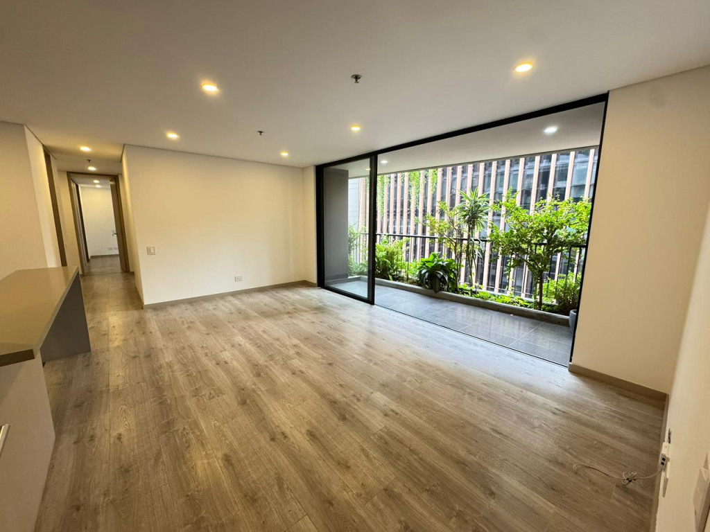 Apartamento en venta en Altos del poblado, Medellín [No disponible] 2