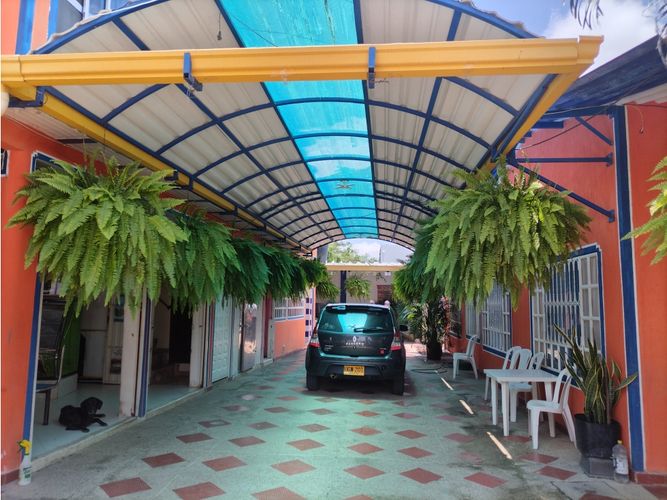 Casa de 9 alcobas en venta en Girardot, Ricaurte, 600 m² · foto 2 de 19