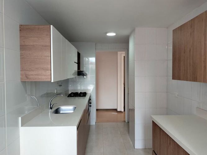 Apartamento de 3 alcobas en arriendo en El Poblado, Medellín, 125 m² · foto 3 de 14