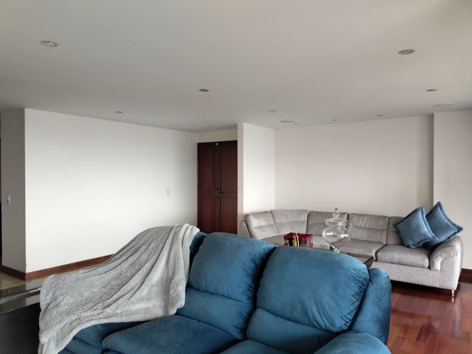 Apartamento de 1 alcoba en venta en El Poblado, Medellín, 227 m² · foto 2 de 19