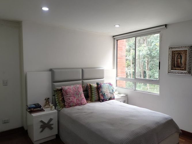 Apartamento de 1 alcoba en venta en El Poblado, Medellín, 227 m² · foto 13 de 19