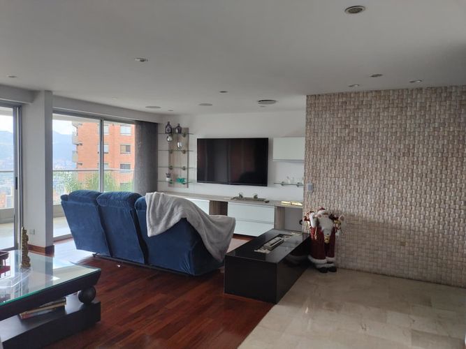 Apartamento de 1 alcoba en venta en El Poblado, Medellín, 227 m² · foto 5 de 19