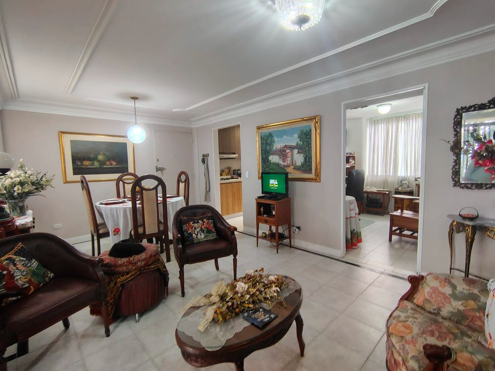 Apartamento en venta en El Poblado, Medellín · foto 7 de 17