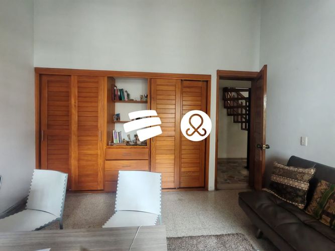 Casa de 5 alcobas en venta en La Palma, Medellín, 220 m² · foto 8 de 13