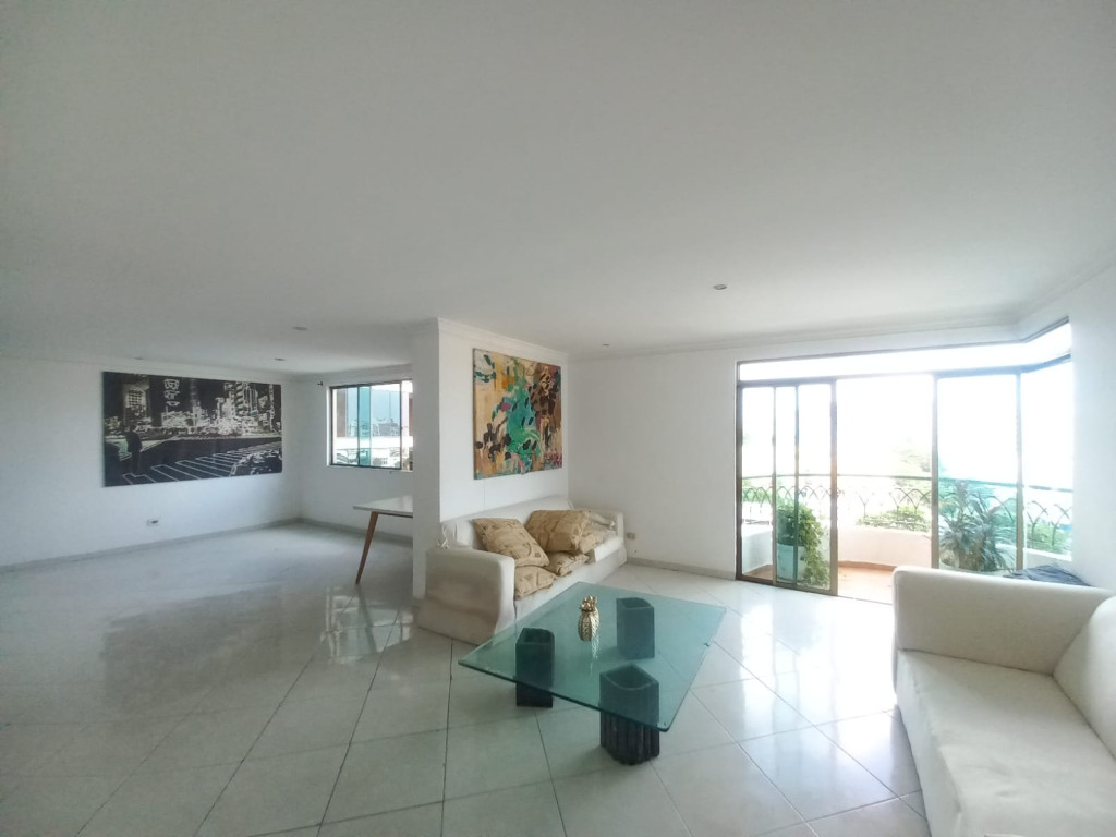 Departamento en alquiler bajo precio de mercado en Altos del prado