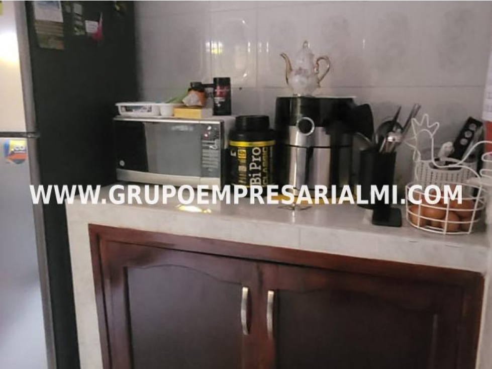 Apartaestudio for sale in Robledo, Medellín 3