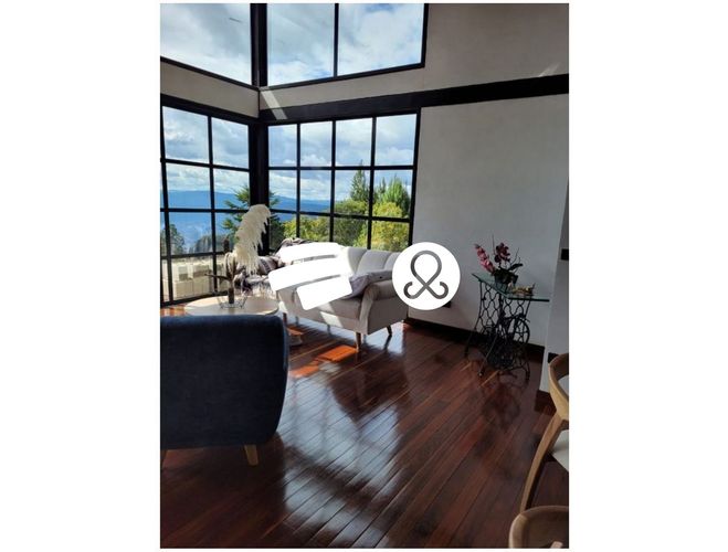 Finca en venta en Santa Elena, Medellín, 4823 m² · foto 2 de 9