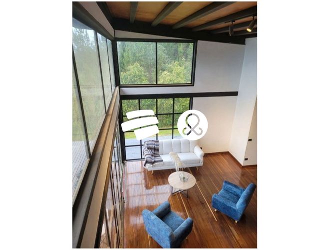 Finca en venta en Santa Elena, Medellín, 4823 m² · foto 3 de 9