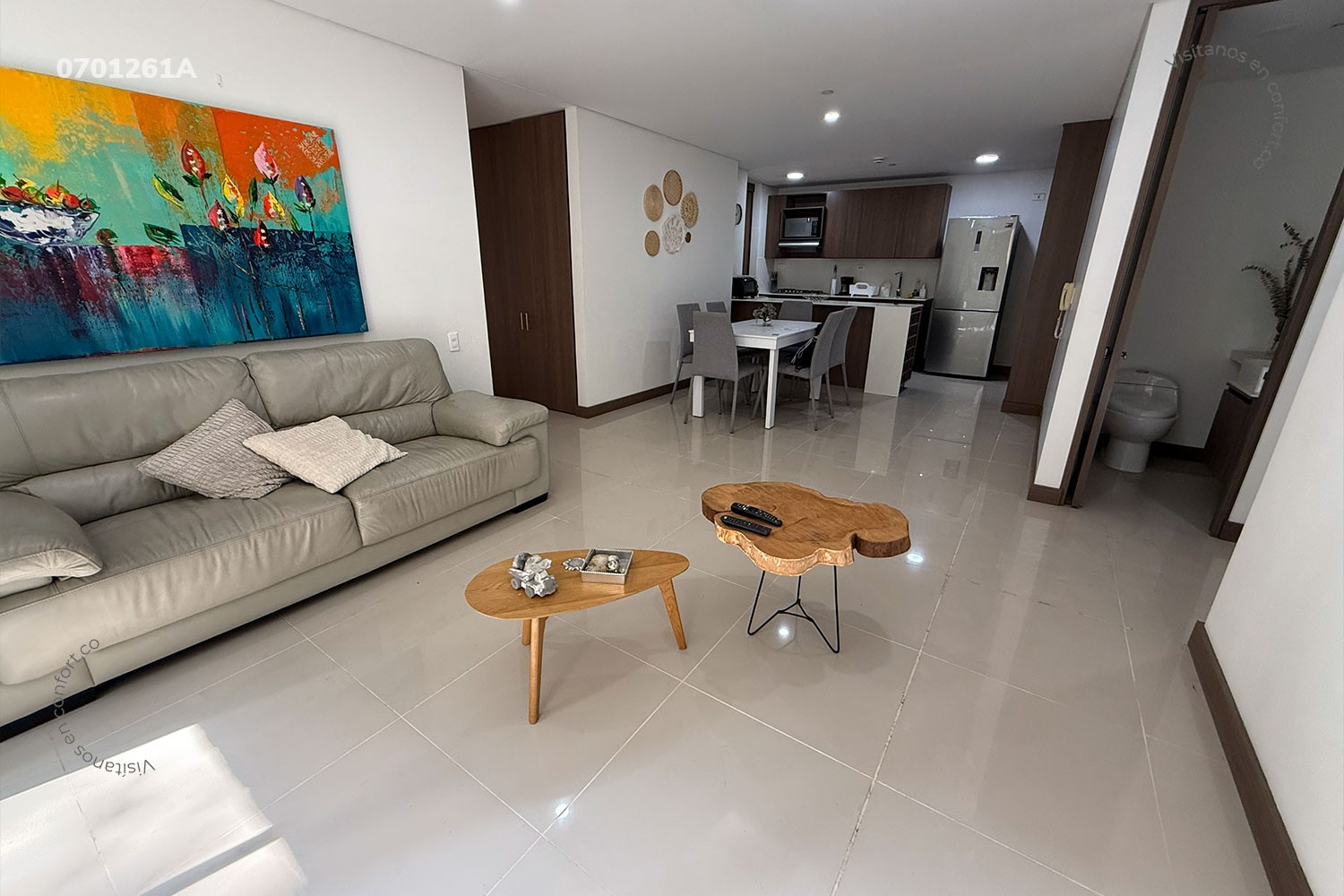 Apartamento en arriendo en Castropol, Medellín · foto 3 de 24