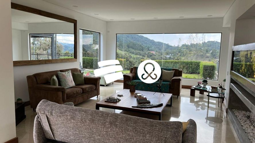 Casa de 4 alcobas en venta en Zona Centro, Envigado · foto 8 de 24