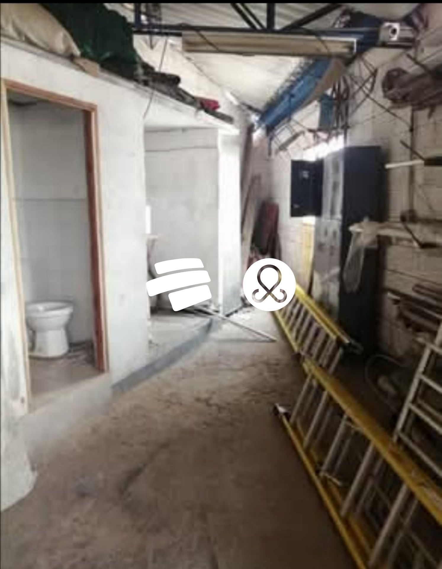 Warehouse for sale in Trinidad, Medellín 2