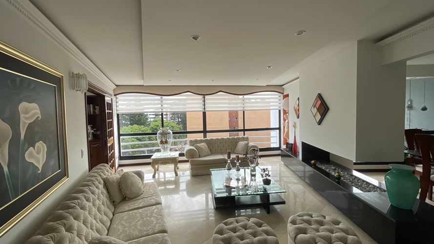 Apartamento en venta en Santa Barbara, Bogotá · foto 8 de 24