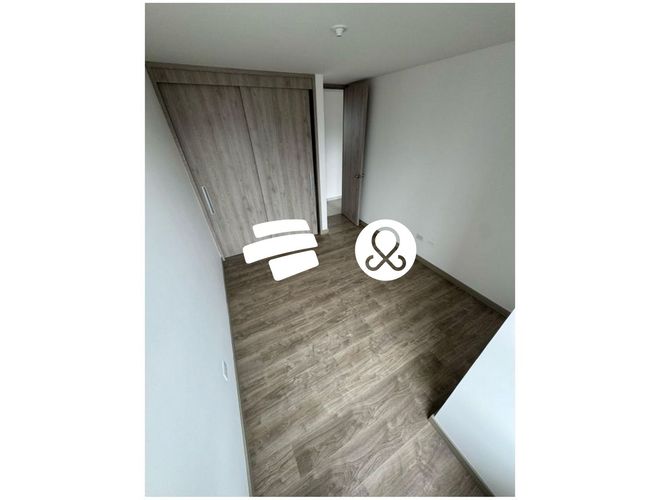 Apartamento de 3 alcobas en venta en Loma De La Doctora, Sabaneta, 84 m² · foto 3 de 9