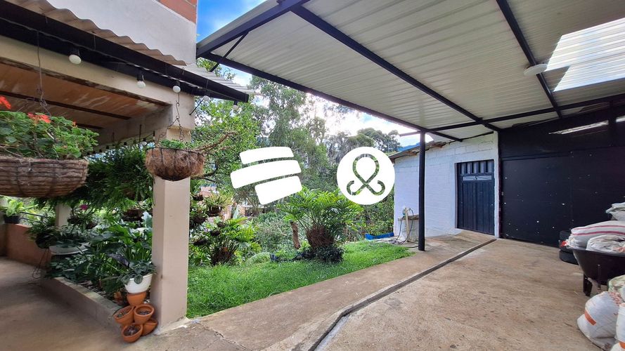 Casa de 8 alcobas en venta en San Cristobal, Medellín, 1580 m² · foto 11 de 24